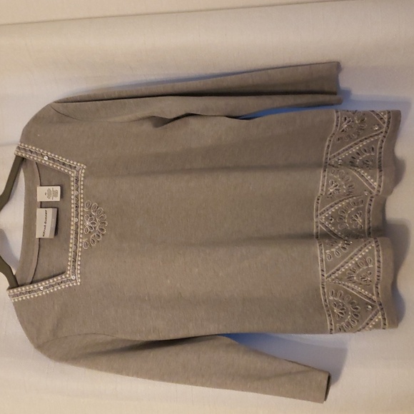 alfred dunner size ps gray square neck 3/4 sleeve pullover top with embroidery + - Picture 2 of 11